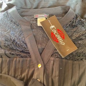 Black flowy blouse with a velvet embossed yoke -size small